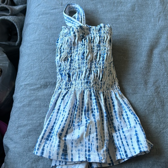 Cute summer top - Picture 3 of 3